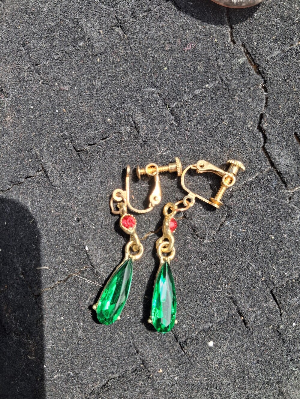 Gold-Tone Green Teardrop Clip-On Earrings - Elegant Women Jewelry